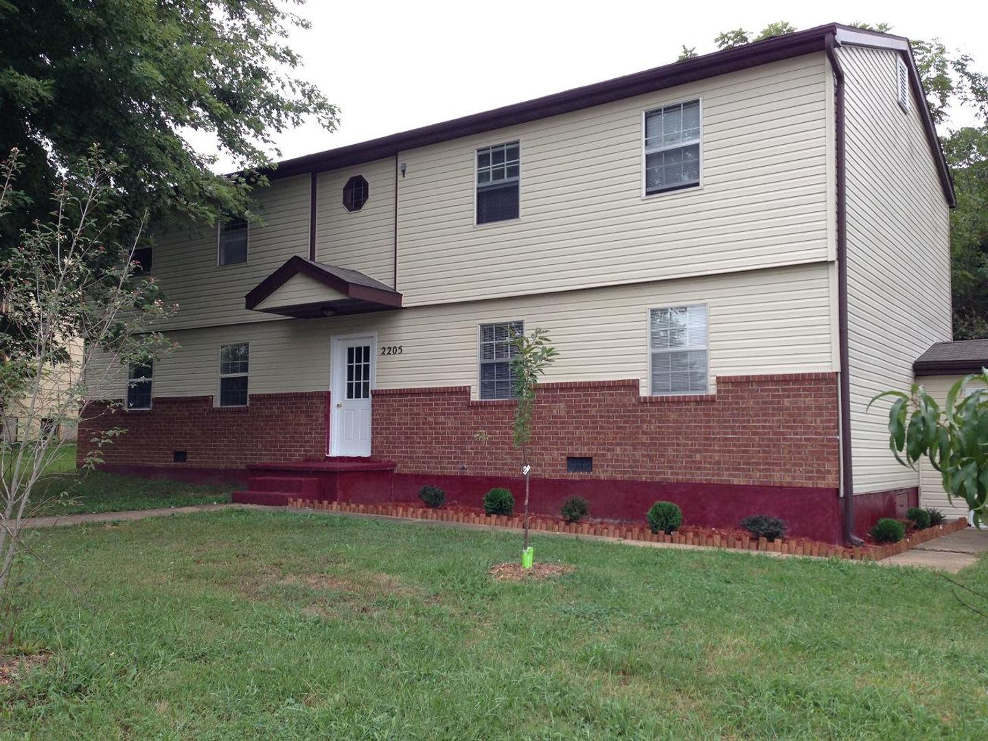 Rolla Apartment: 2205 Vienna Rd