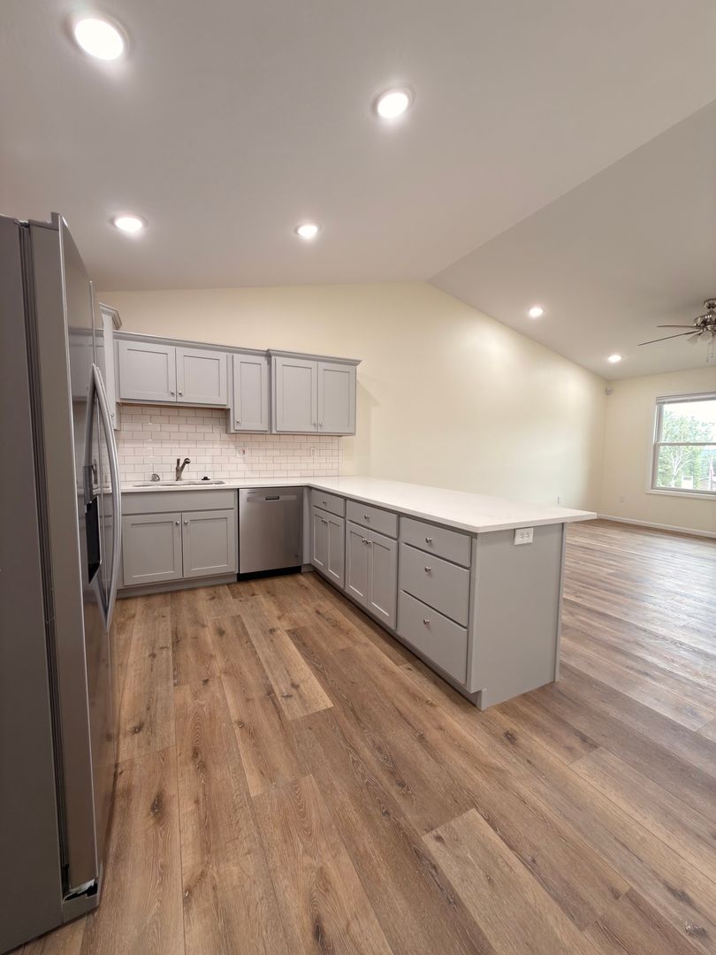 property for rent #5