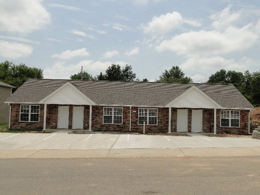 property 2011 Maxwell St