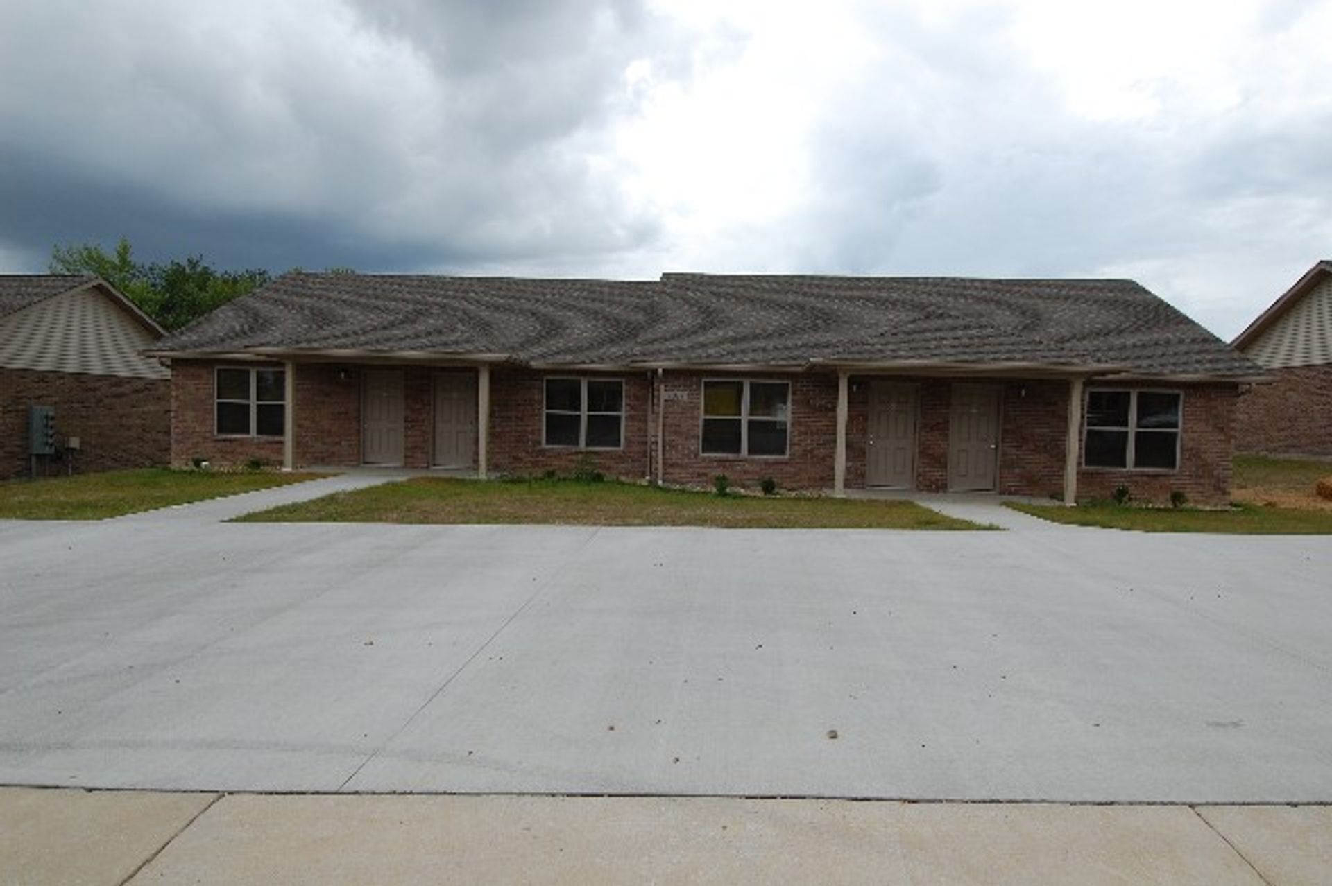 Rolla Apartment: 1911 Maxwell St