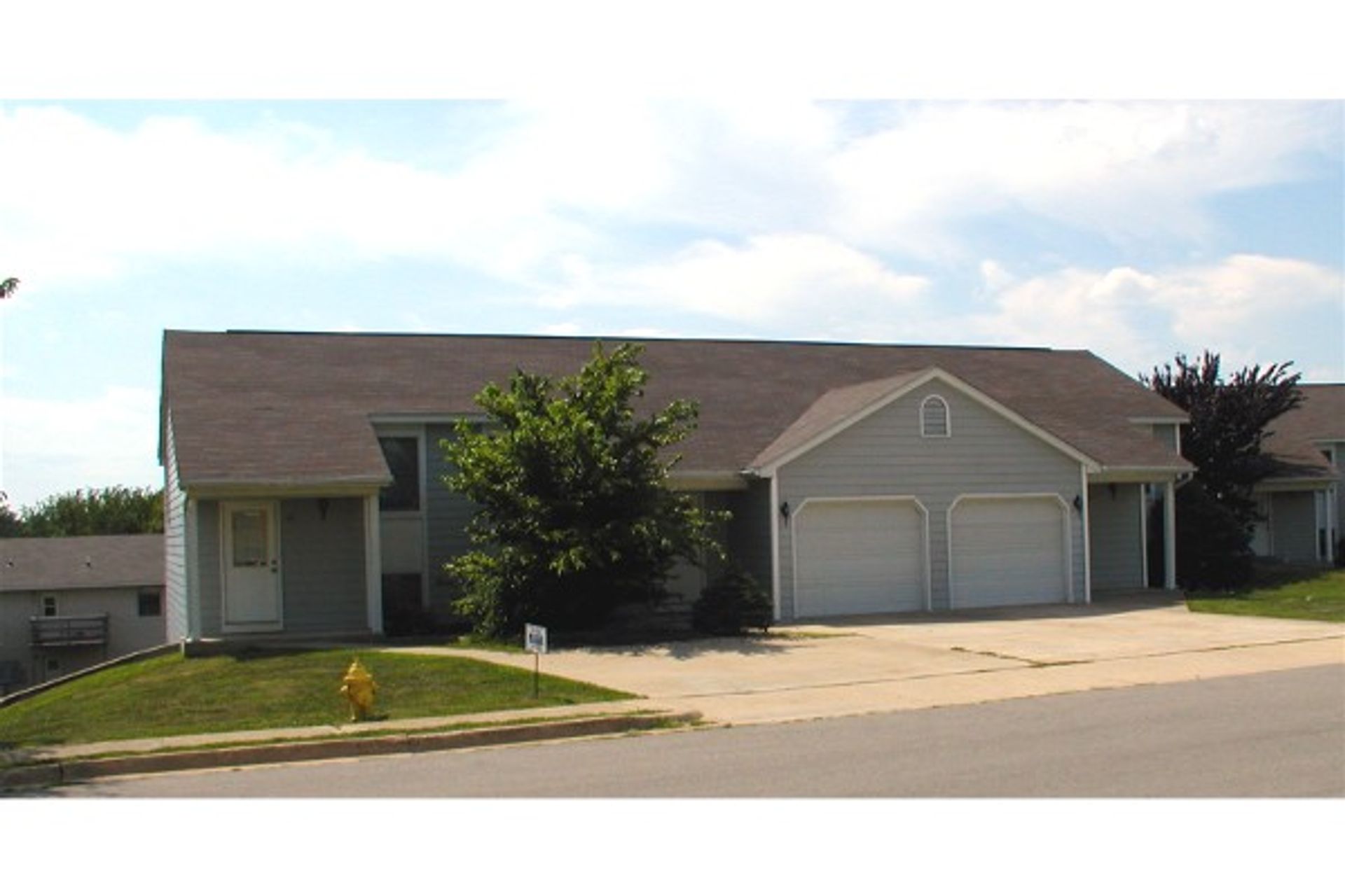 Rolla Apartment: 611-615 Dover Dr