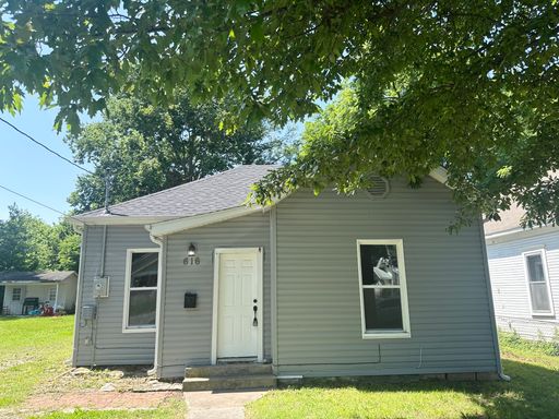 property 616 W Webster St