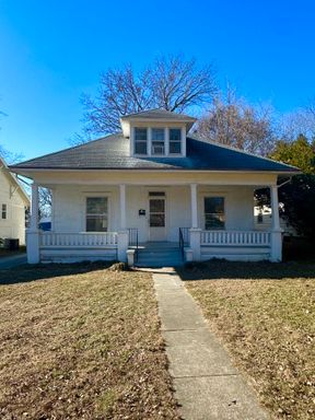 property 831 S. Pickwick Ave.