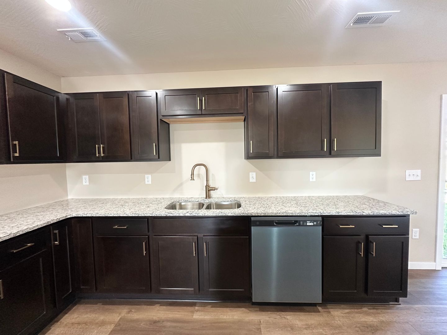 property for rent #7