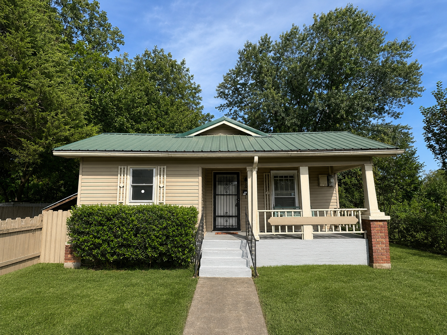 property 214 N Marion Ave