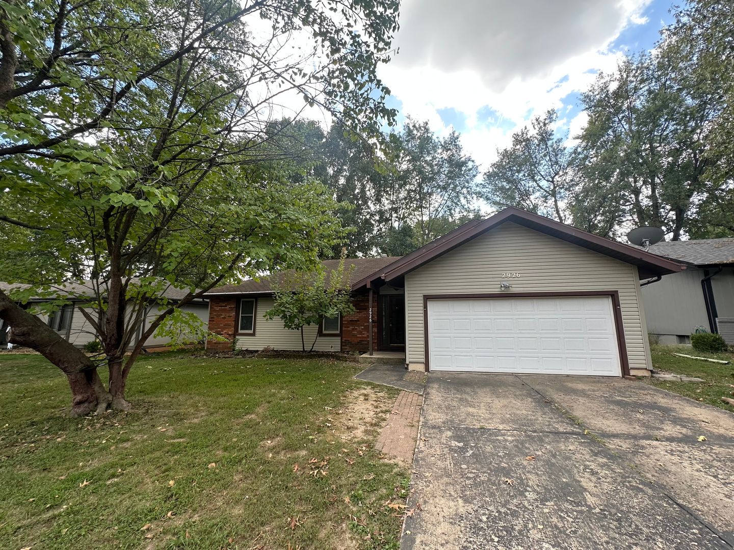 property 2926 E. Eastwood St.