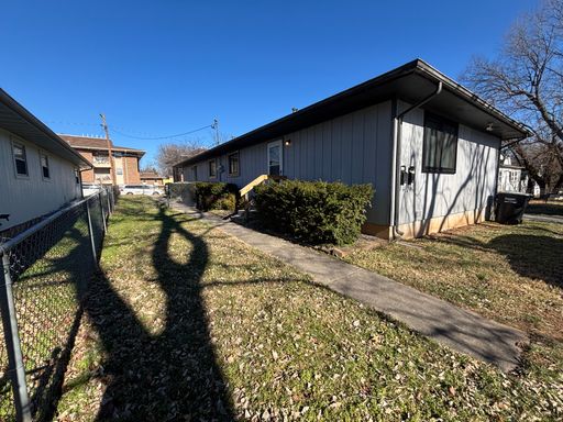 property 1046 W. Elm St.