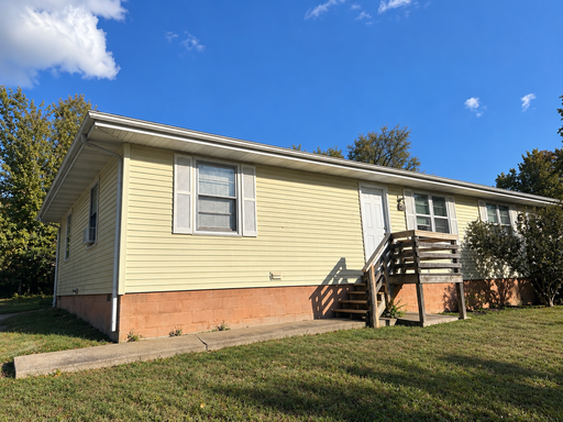 property 414-416 S 8th Ave.