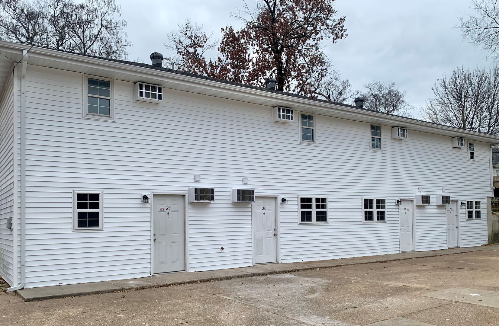 Bolivar Apartment: 345 S Pike