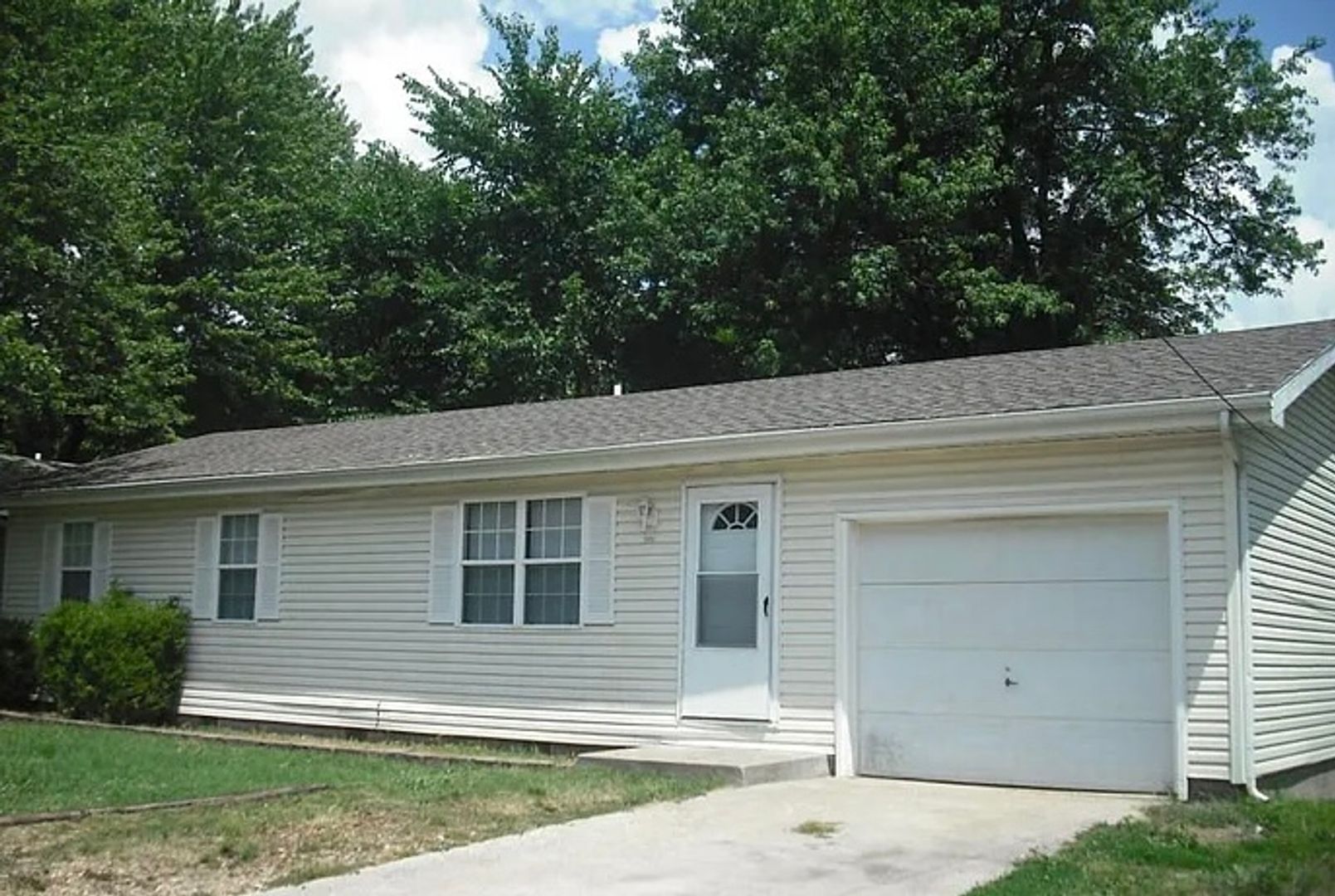 property for rent #1