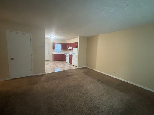 property 414-416 S 8th Ave.