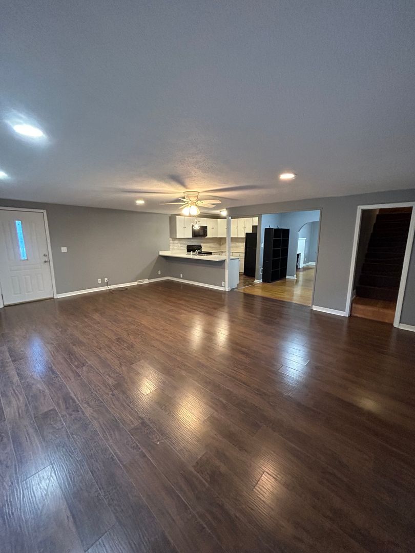 property for rent #7