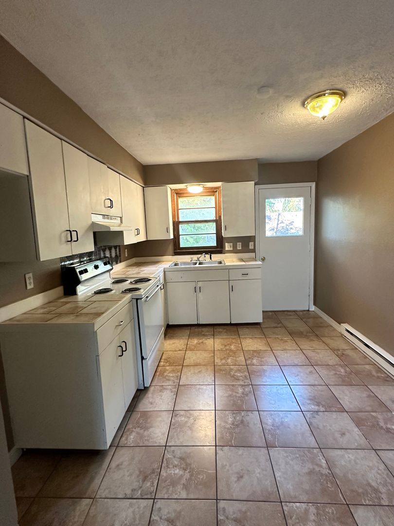 property for rent #4