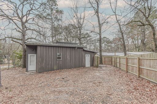 20011 B Parkway Lane Montgomery, Texas, 77356