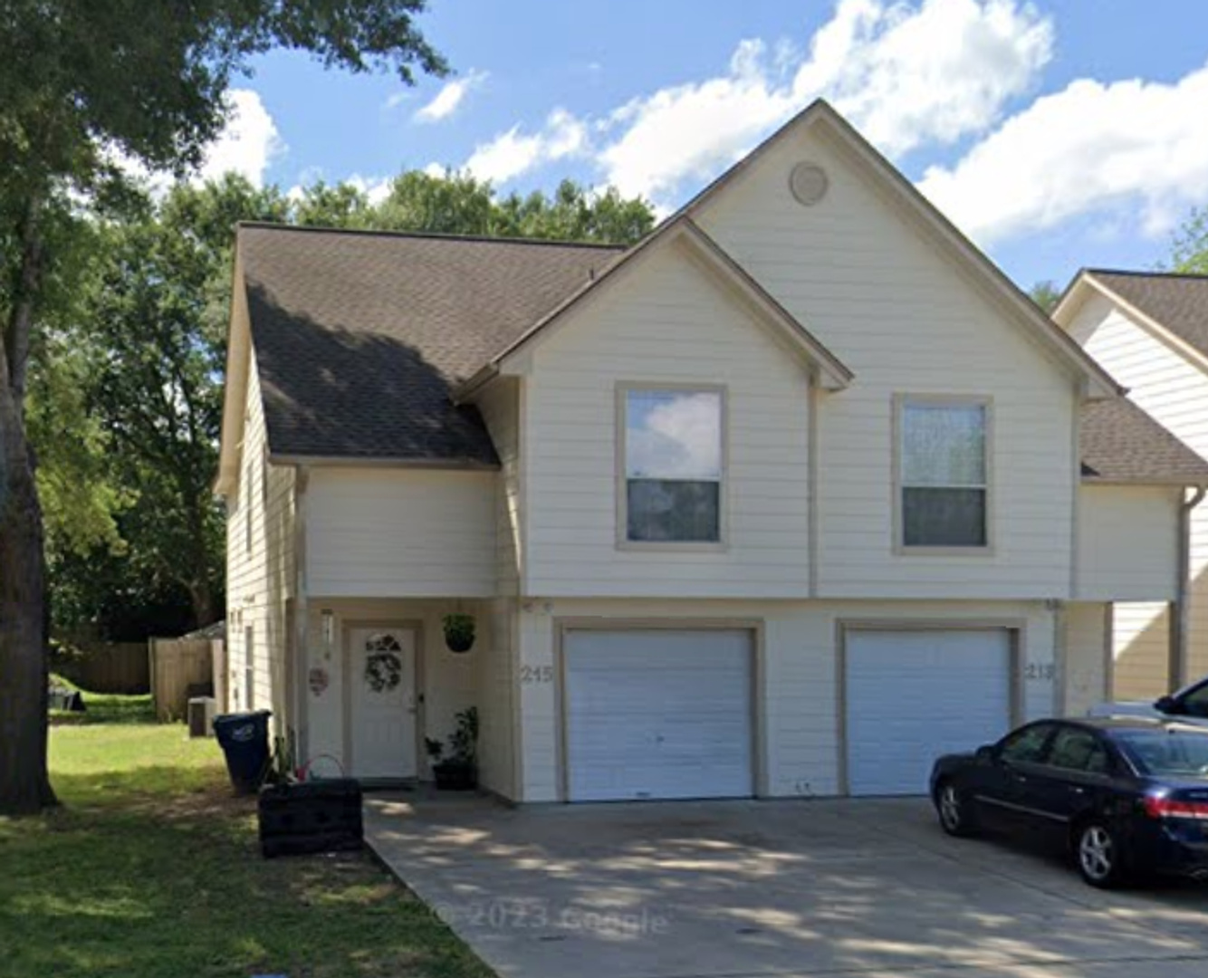 Tomball House: 213 Foster Street