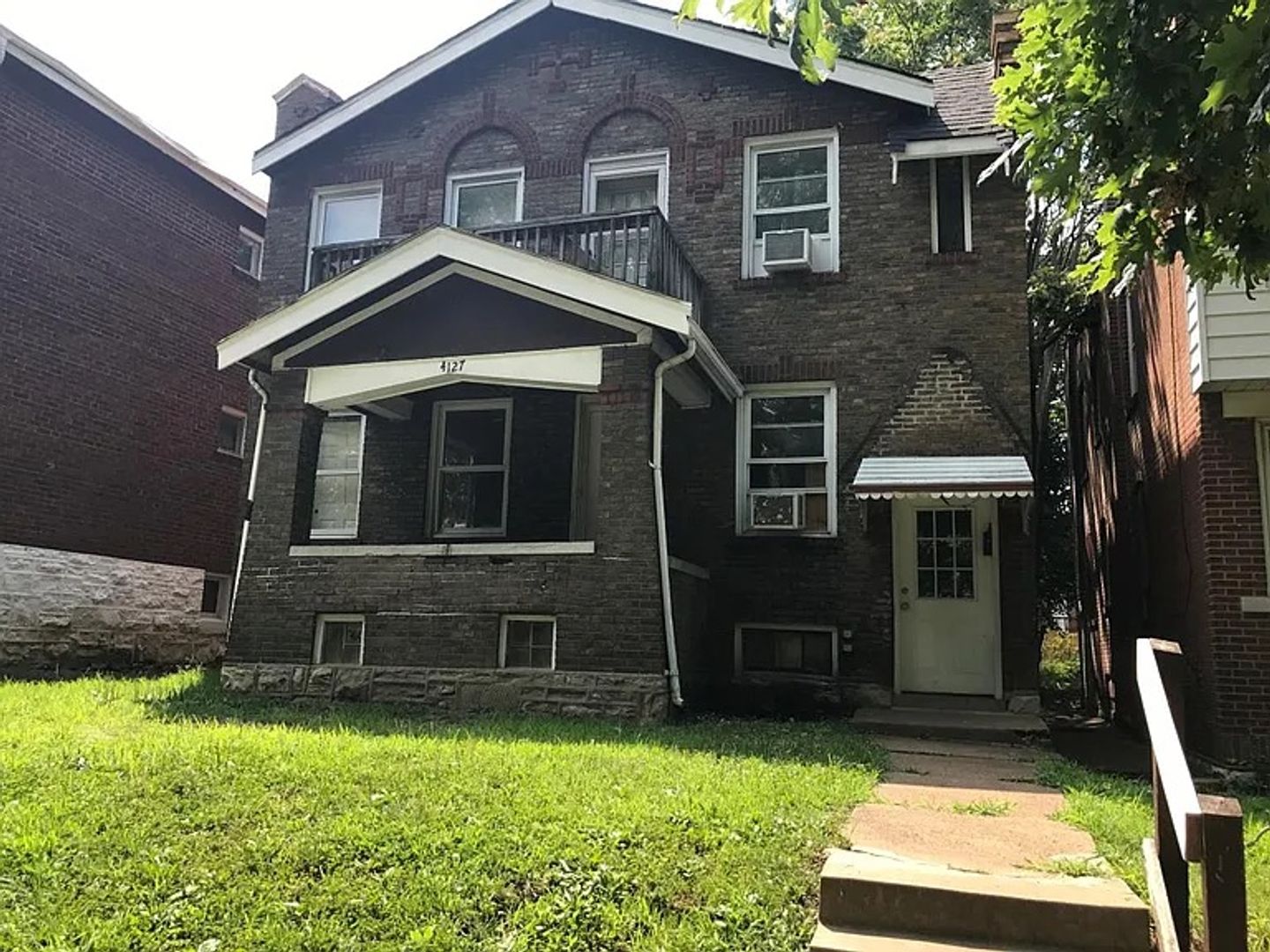St. Louis Apartment: 4127 Minnesota Ave