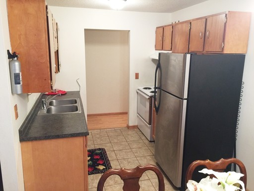 Gorgeous 2 bedroom with Community INDOOR POOL AND SAUNA!!! – photo 1
