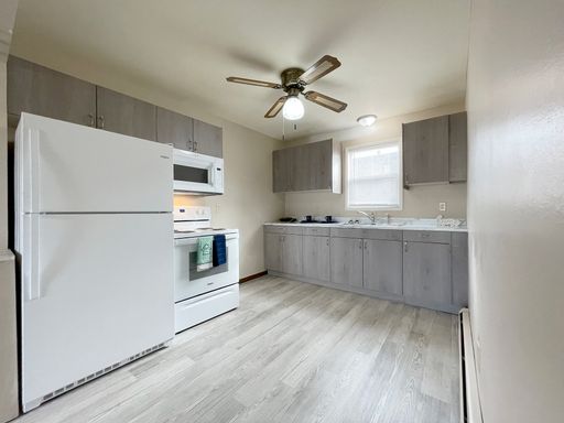 Remodeled Apartment at Twin Villas! Pet Friendly, Free Wifi! Heat Paid! – photo 1