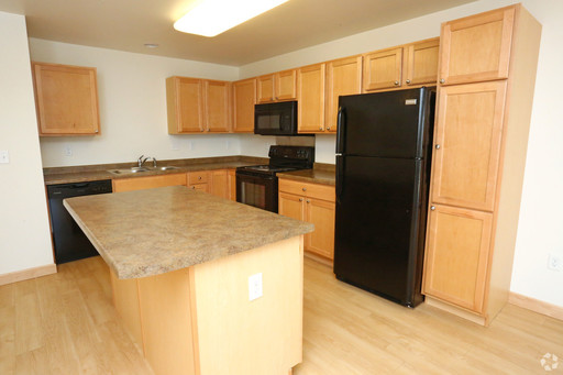 Badlands Apartments 1 Bedroom 1 Bath - Income Qualified Unit – photo 1