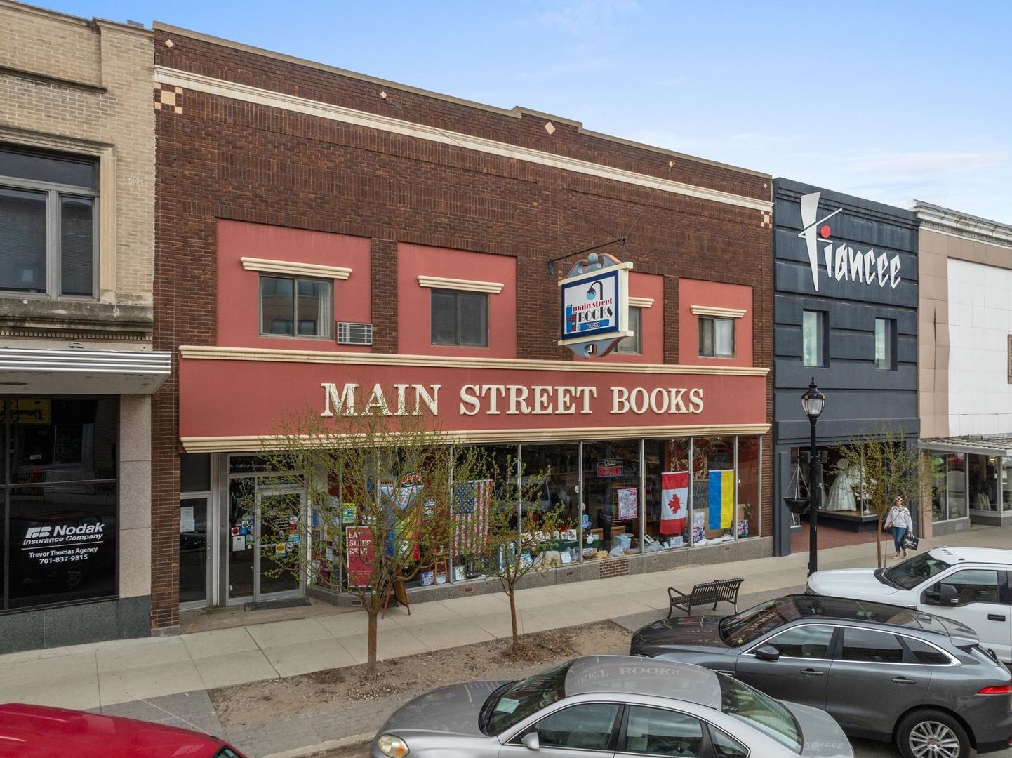 Minot Apartment: 8 South Main Street