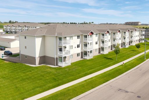 Pet Friendly One Bedroom at Prairie Heights Apartments! – photo 1