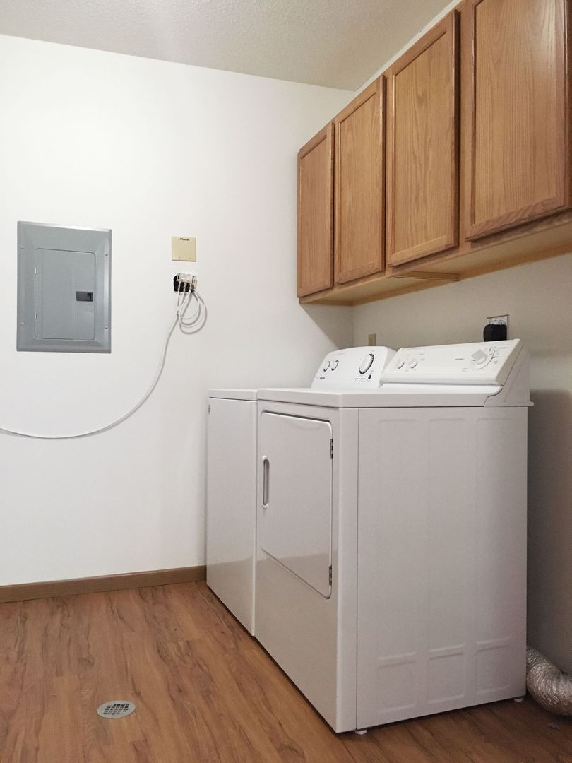 2450 S. 27th Avenue, Grand Forks, ND 58201