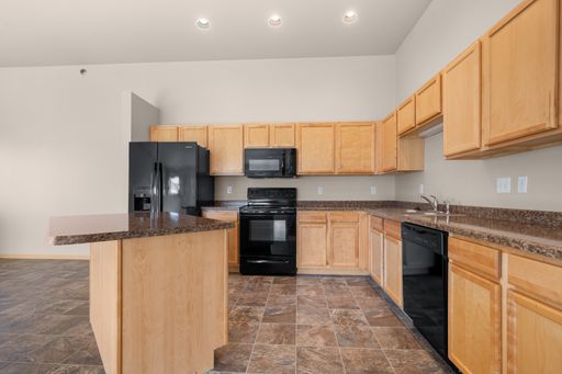 Stonebridge Villas – Private Entrances with 2-Car Garages Included – photo 1