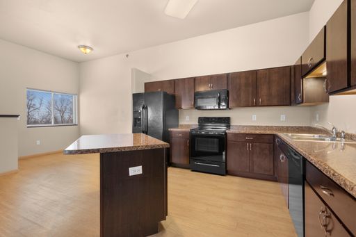 Stonebridge Villas – Private Entrances with 2-Car Garages Included – photo 1