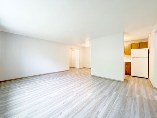 Brooklyn Heights Apartments are pet friendly and centrally located in Minot – photo 1