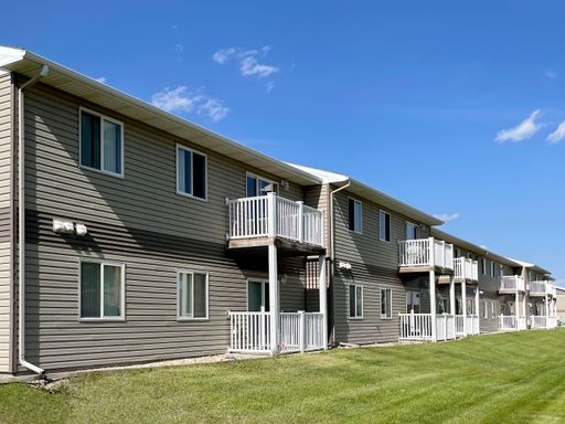 Lindenwood Apartments *Free Cable & Wifi!* Pet Friendly Building! – photo 1