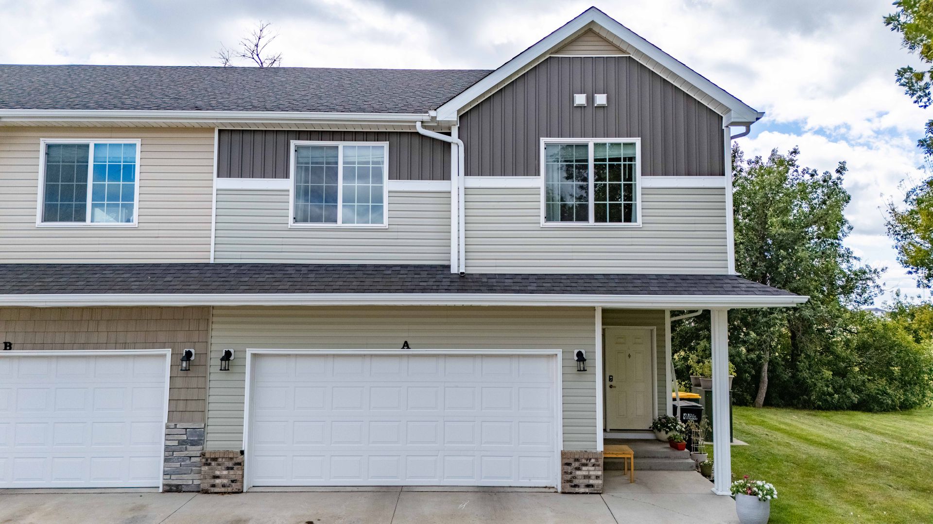  Montgomery Homestead Town Homes - Great SW West Fargo Location