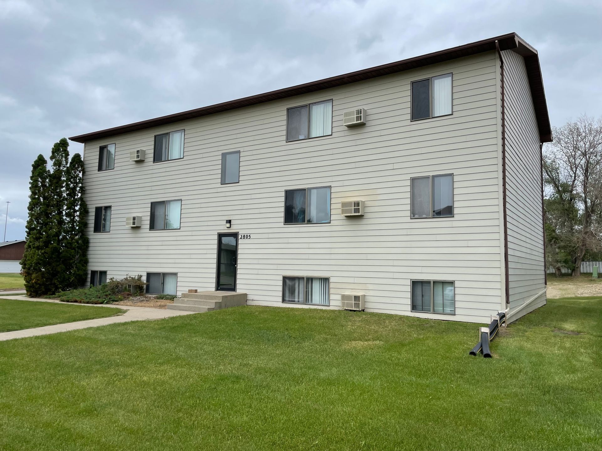 Minot Apartment: 2805 7th Street SW
