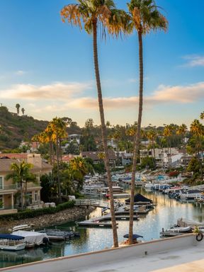 Fully Furnished in Bristol Cove Carlsbad! – photo 1