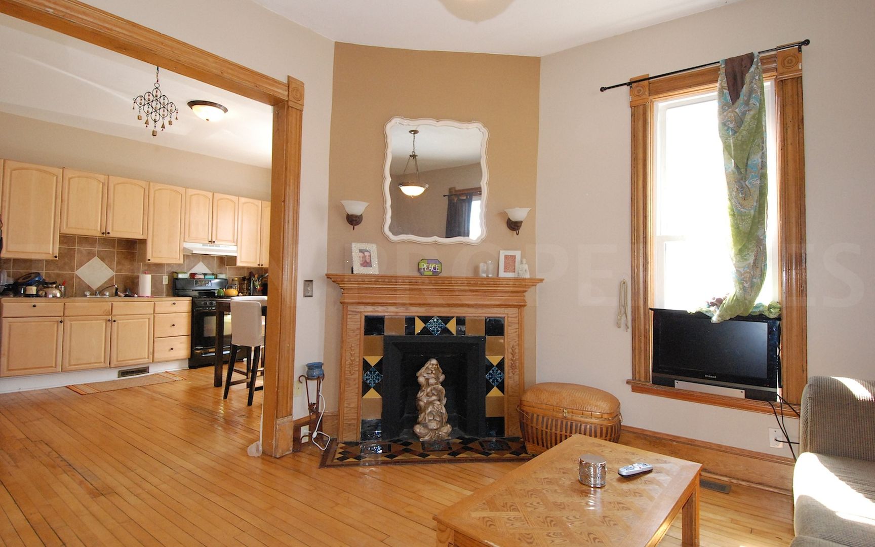 Minneapolis Apartment: 2533 Lyndale Ave S