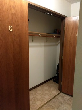 Island Place Apartments 7 of 8