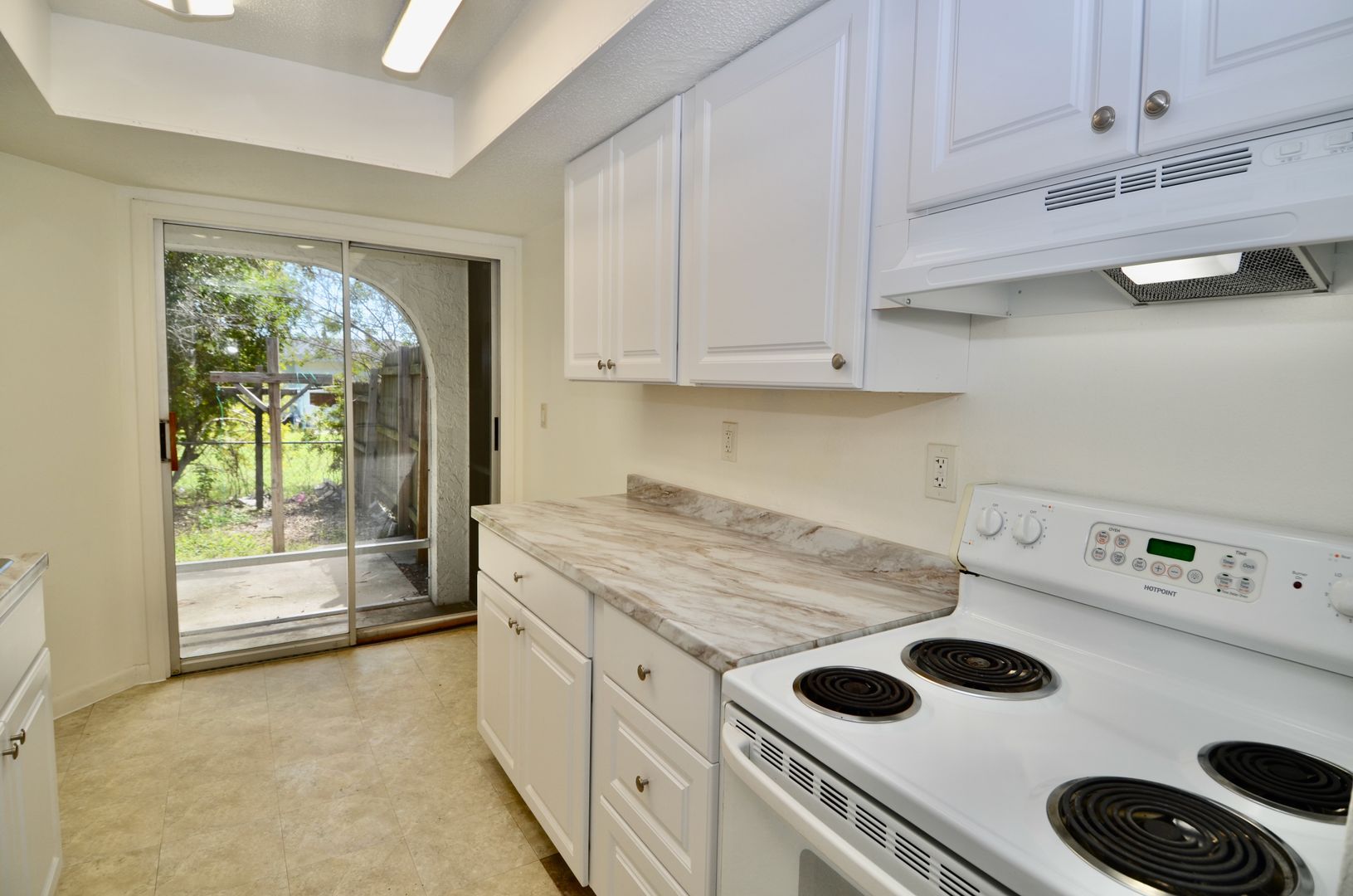 North Port Apartment: San Miguel Avenue