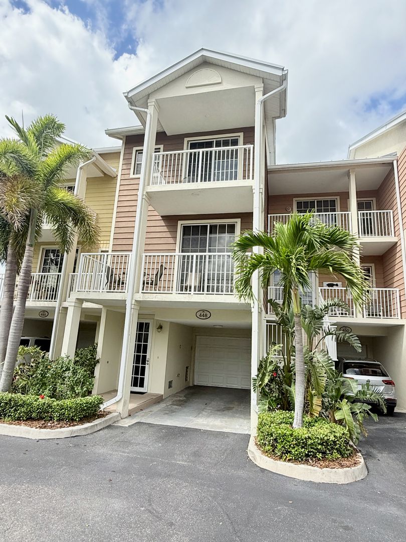 Ruskin Townhome: 448 Bahia Beach Blvd