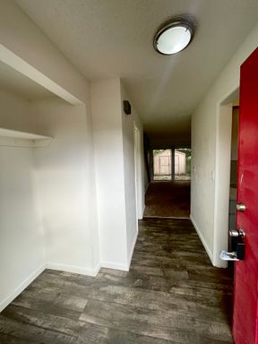 Summer Special - M/I by 7/31/2026 Get 1/2 Off 2nd Months Rent! – photo 1