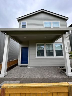 Charming 4 bdrm 2.5 ba in Vancouver, WA – photo 1