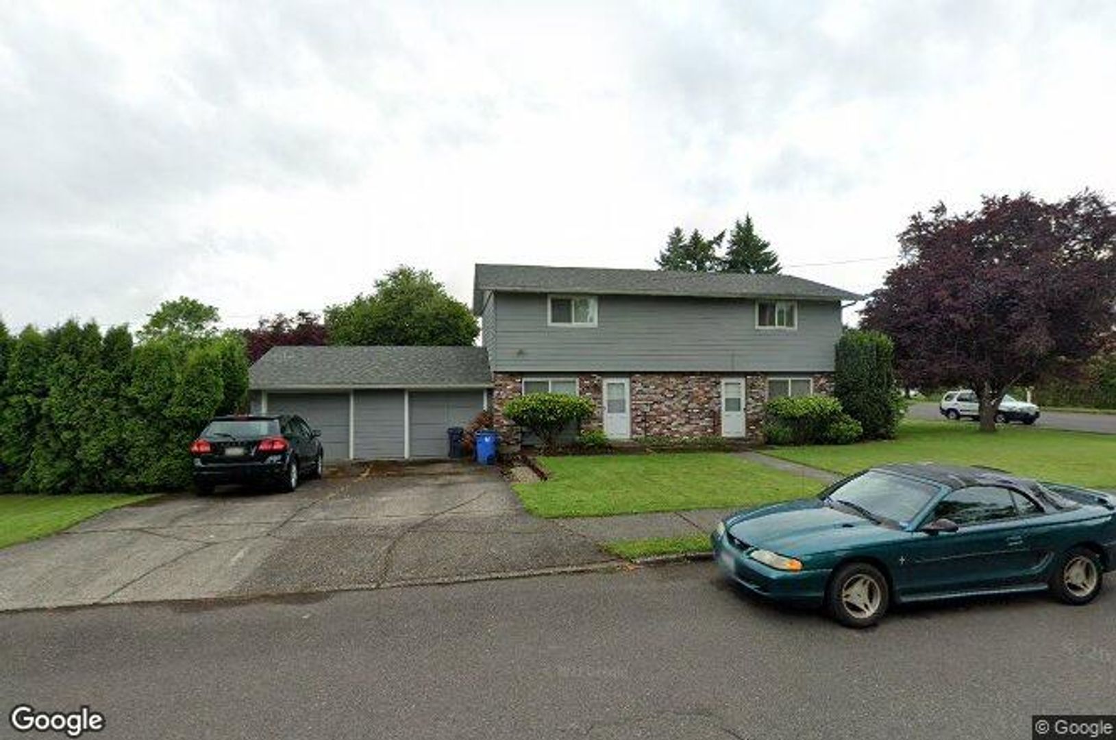 Camas Apartment: 710-712 NE 15 Avenue