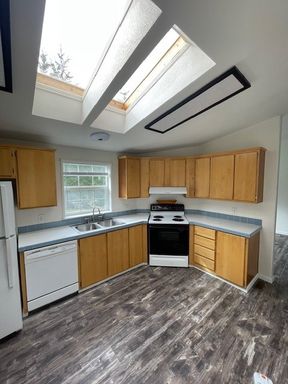 FOR SALE - Small Mobile Home in Country Setting Mobile Home Park on large parcel