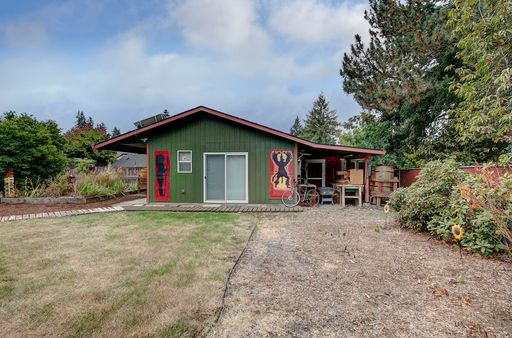 Studio 1 Bath Apartment at 12311 SE McGillivray Blvd, Vancouver, WA – photo 1