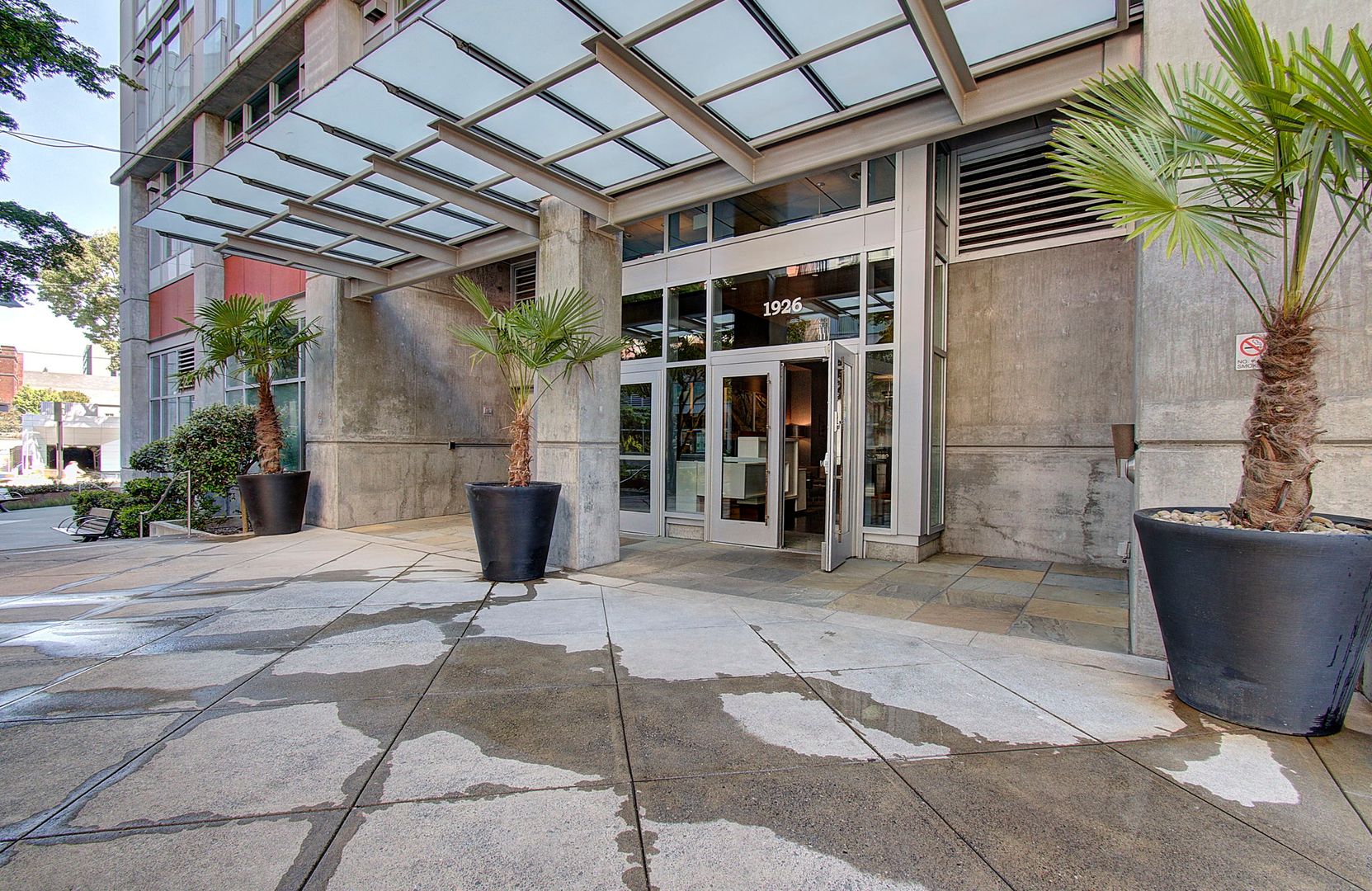 Portland House: 1926 W Burnside Street #204