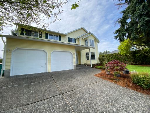 3bd 2ba + Bonus Rm Home Near Vancouver Mall – photo 1