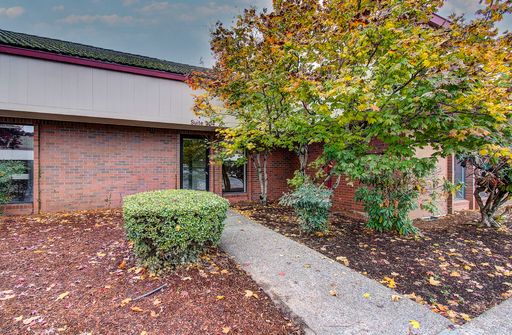 MEDICAL & OFFICE SPACE FOR LEASE – EAST VANCOUVER – photo 1