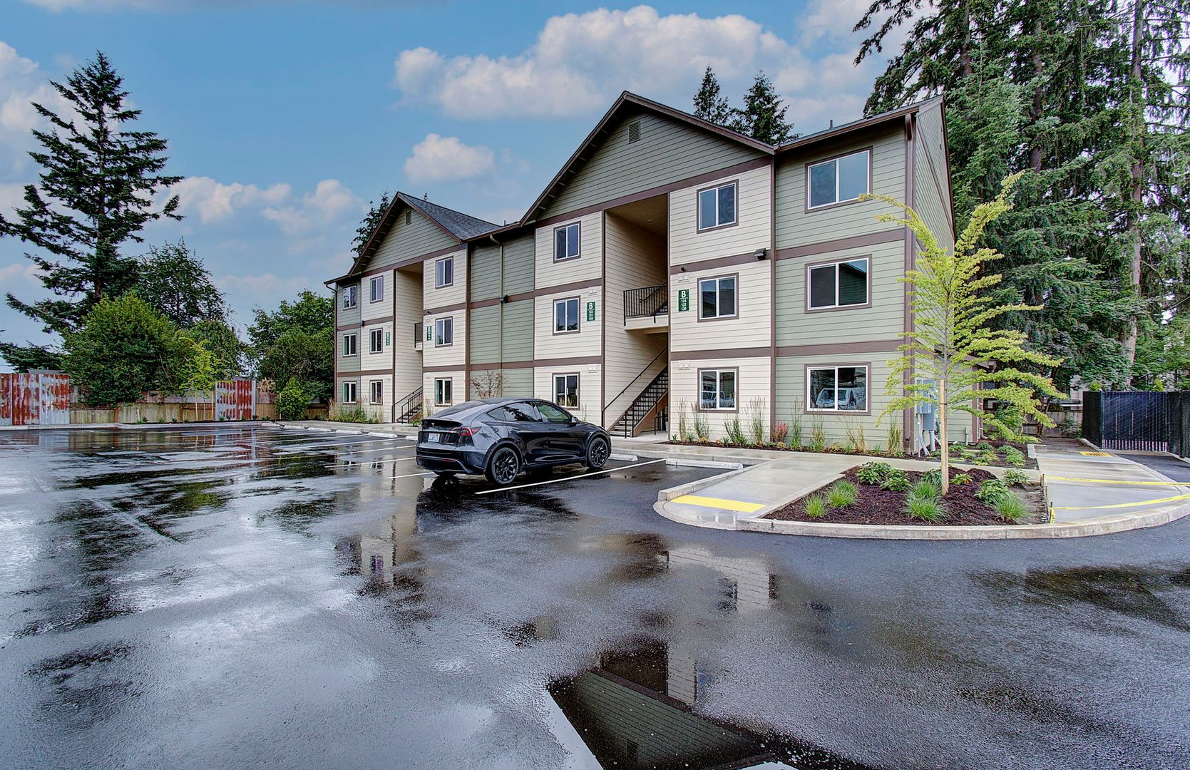 Vancouver Apartment: 404 NE 117 Avenue - 103