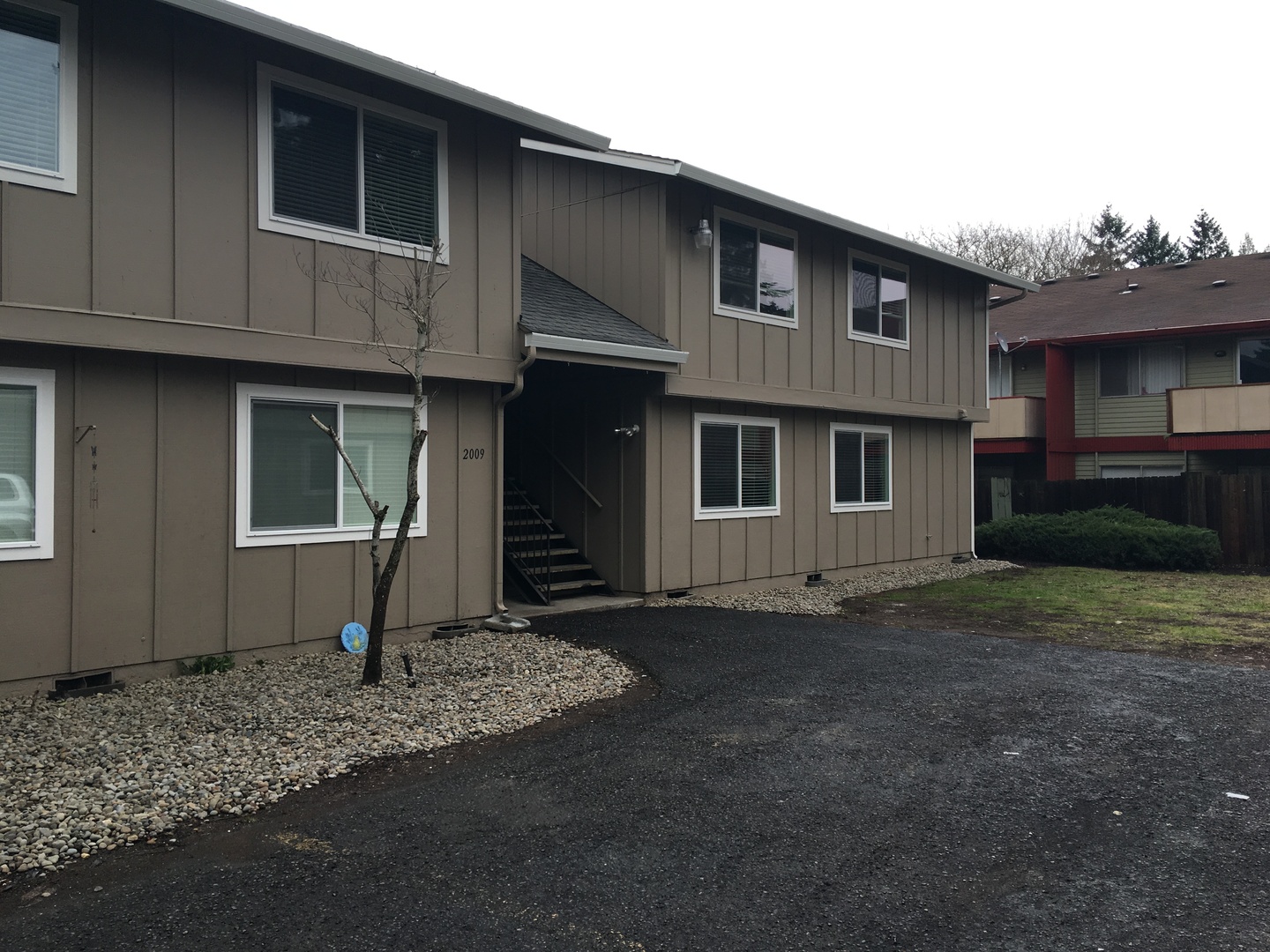 Vancouver Apartment: 2009 Norris Road