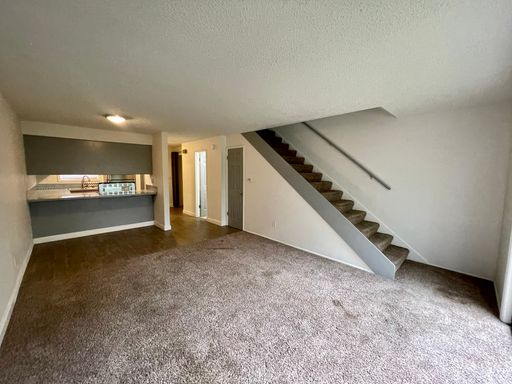 2 Bedroom Townhome - Recently Updated! – photo 1