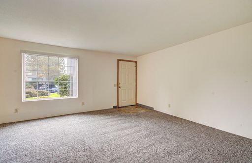 Charming 1 Bedroom Apt Minutes from Valley River! – photo 1