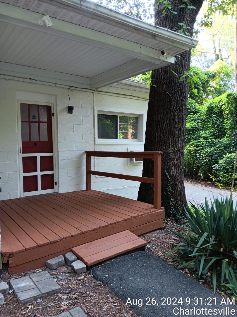 Charlottesville Apartment: 112 Cleveland Ave